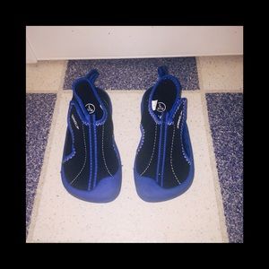 Water shoes